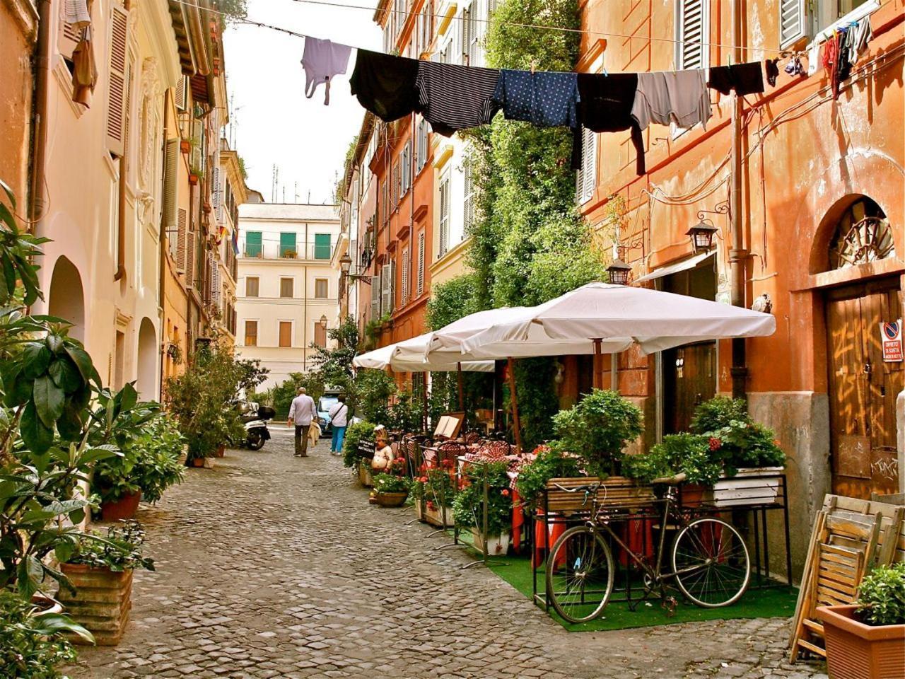 Guest House O Affittacamere La Civetta Di Trastevere B Рим Екстериор снимка