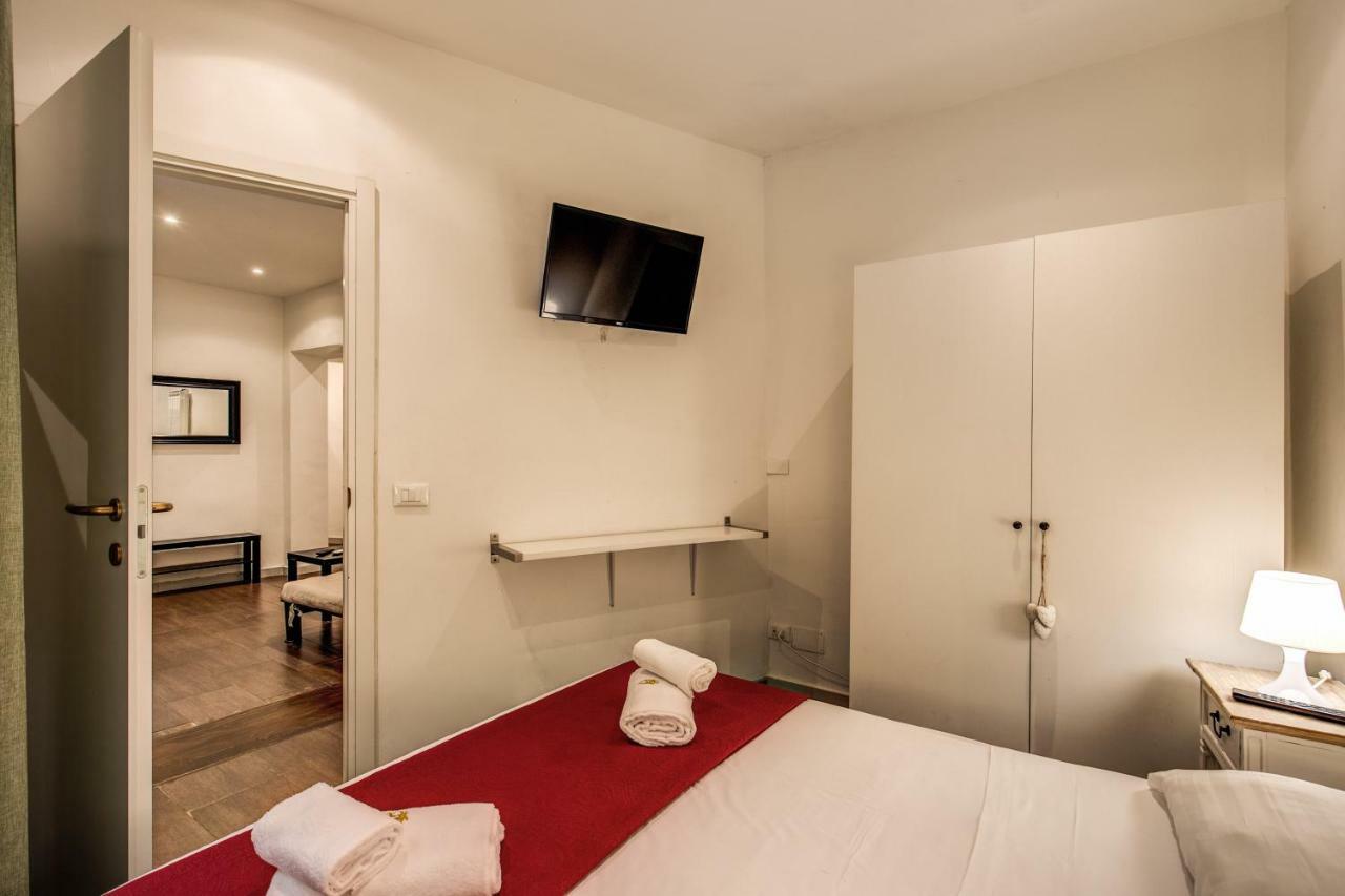 Guest House O Affittacamere La Civetta Di Trastevere B Рим Екстериор снимка