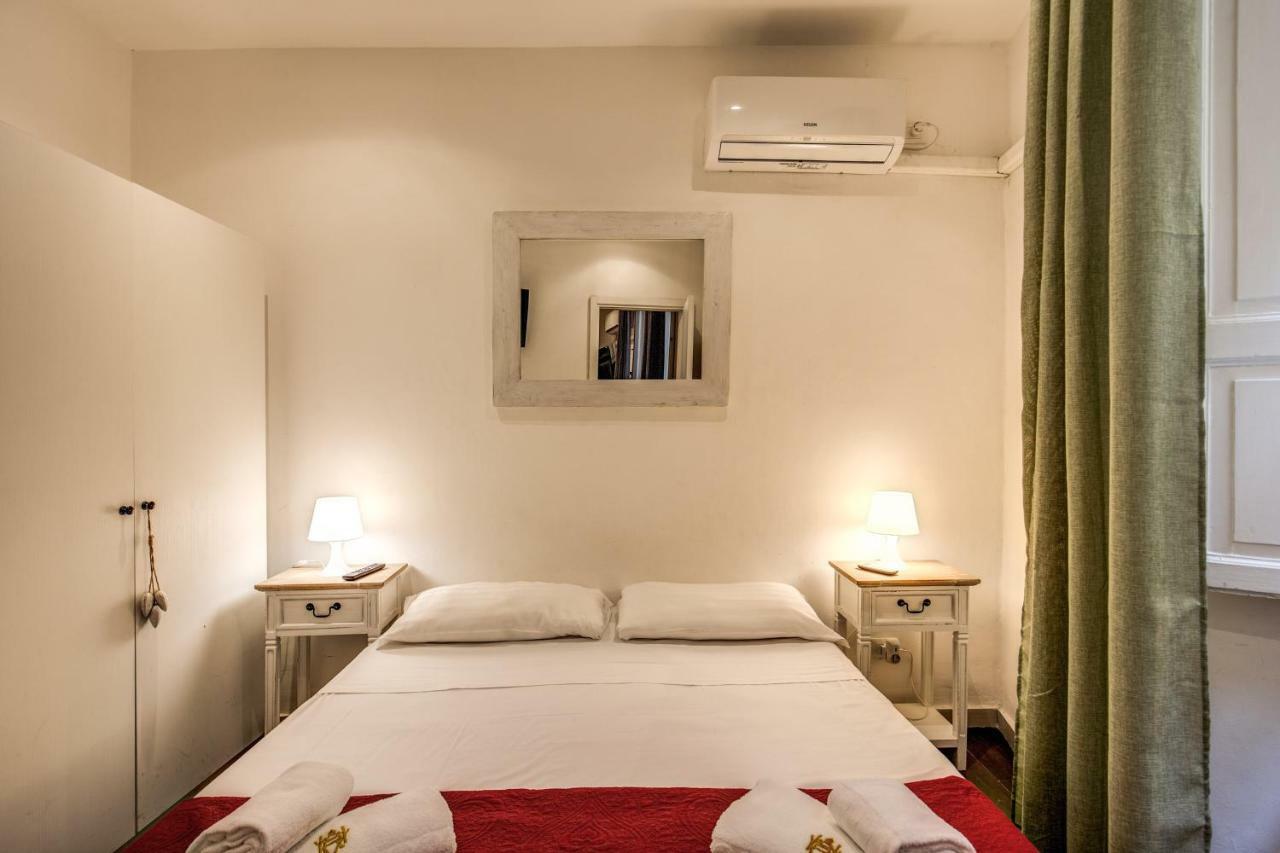 Guest House O Affittacamere La Civetta Di Trastevere B Рим Екстериор снимка